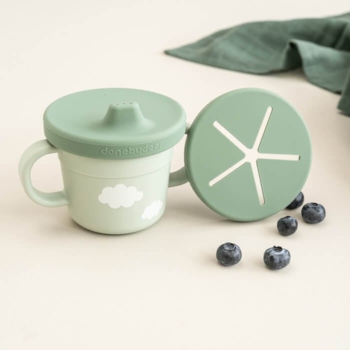Kubek z ustnikiem i nakładką Niewysypek Foodie - Green / Done by Deer