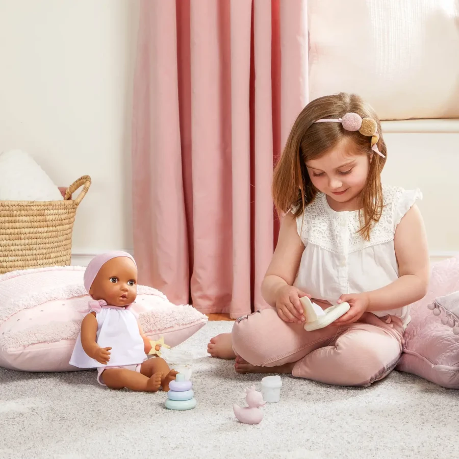 Lalka niemowlę ze smoczkiem, w dwuczęściowym ubranku i opasce / LullaBaby